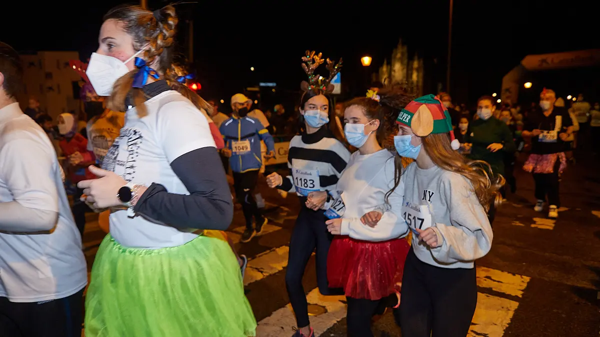 XXXVIII edición de la San Silvestre de Pamplona 2021 en categoría absoluta. IÑIGO ALZUGARAY