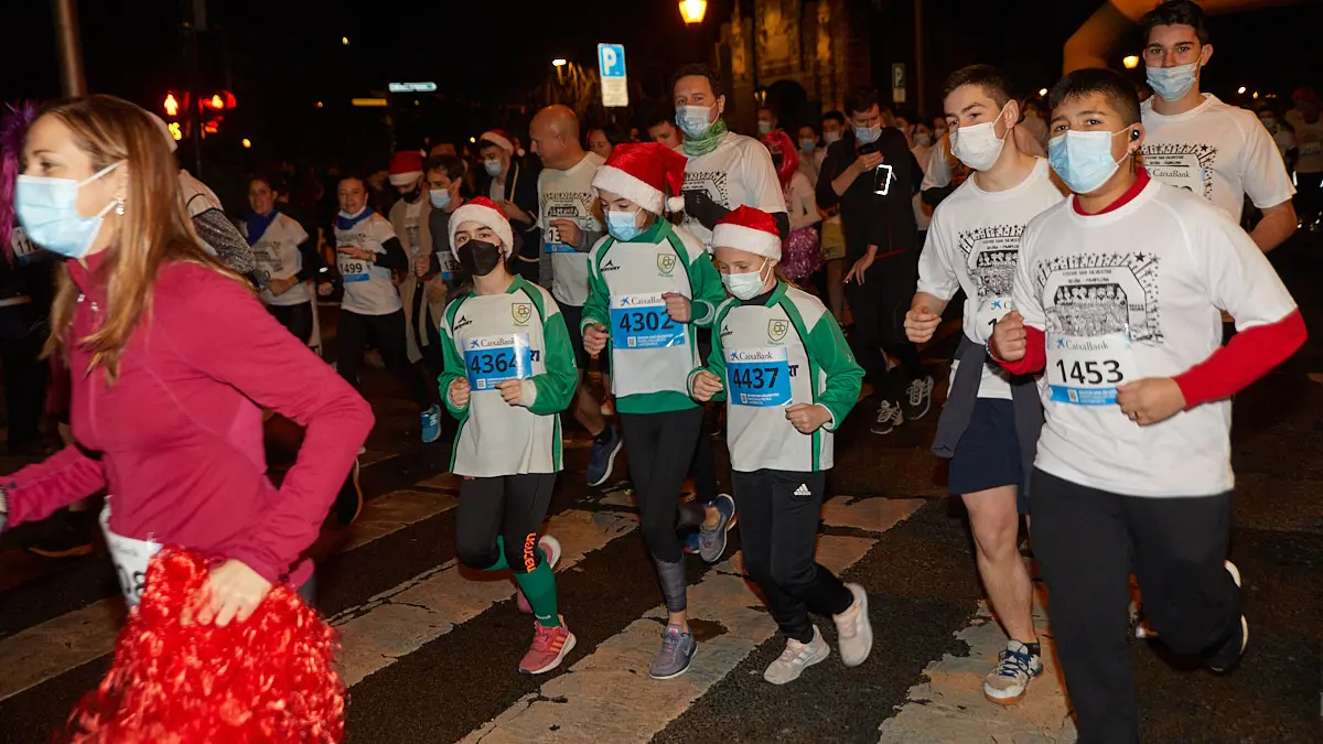 XXXVIII edición de la San Silvestre de Pamplona 2021 en categoría absoluta. IÑIGO ALZUGARAY