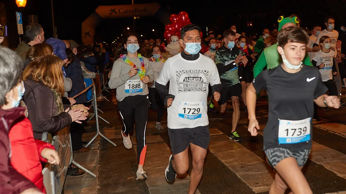 XXXVIII edición de la San Silvestre de Pamplona 2021 en categoría absoluta. IÑIGO ALZUGARAY