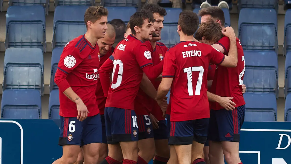 Partido de fútbol correspondiente al grupo 2 de la Segunda RFEF entre Osasuna Promesas y AD San Juan disputado en las instalaciones de Tajonar. IÑIGO ALZUGARAY
