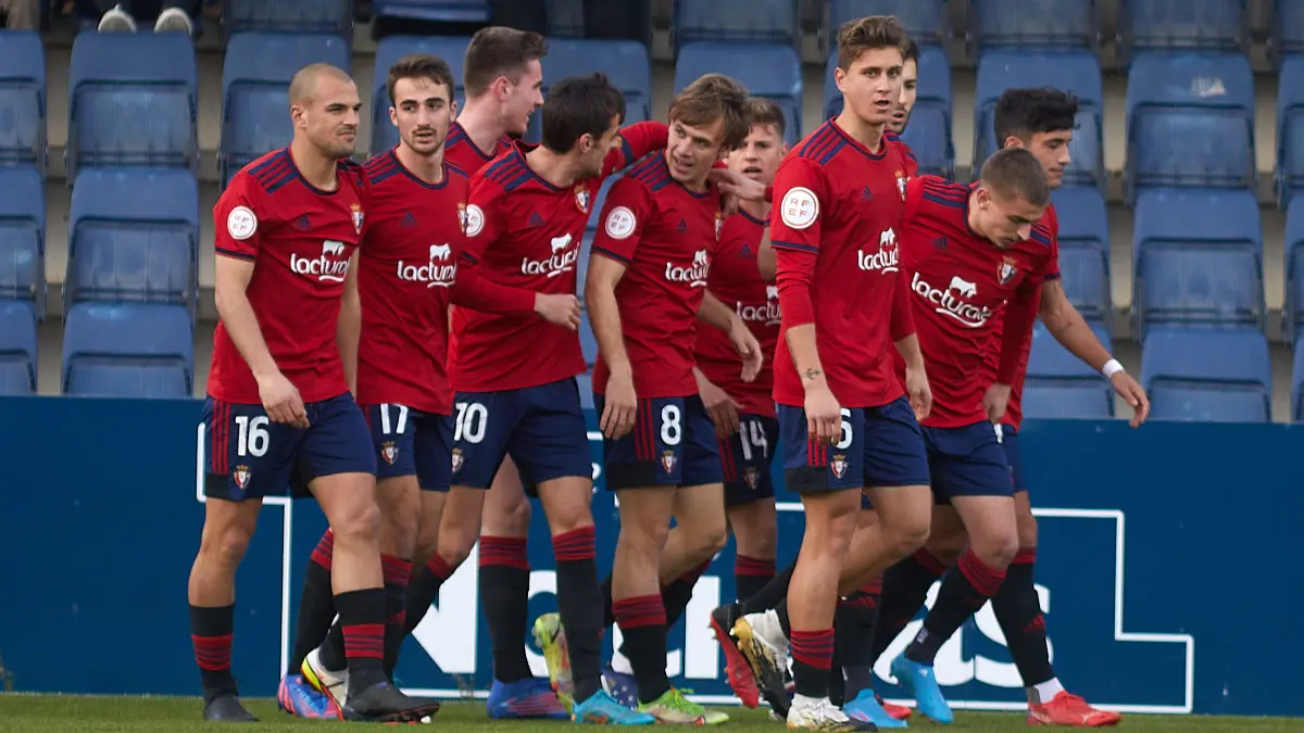 Partido de fútbol correspondiente al grupo 2 de la Segunda RFEF entre Osasuna Promesas y AD San Juan disputado en las instalaciones de Tajonar. IÑIGO ALZUGARAY