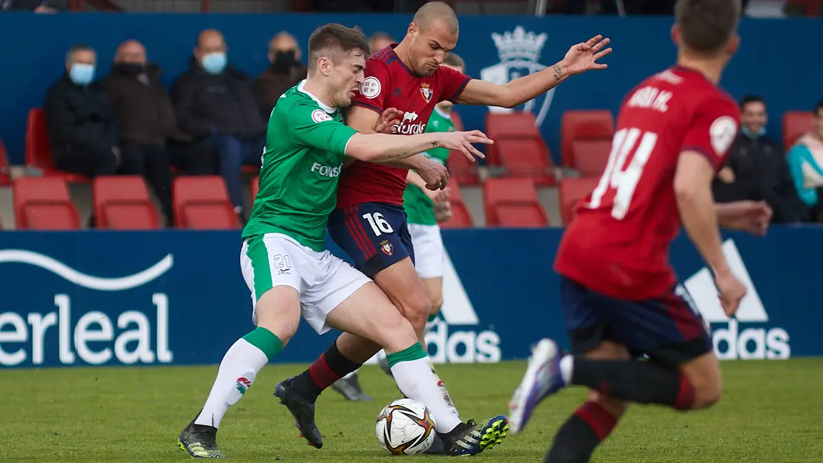 Partido de fútbol correspondiente al grupo 2 de la Segunda RFEF entre Osasuna Promesas y AD San Juan disputado en las instalaciones de Tajonar. IÑIGO ALZUGARAY