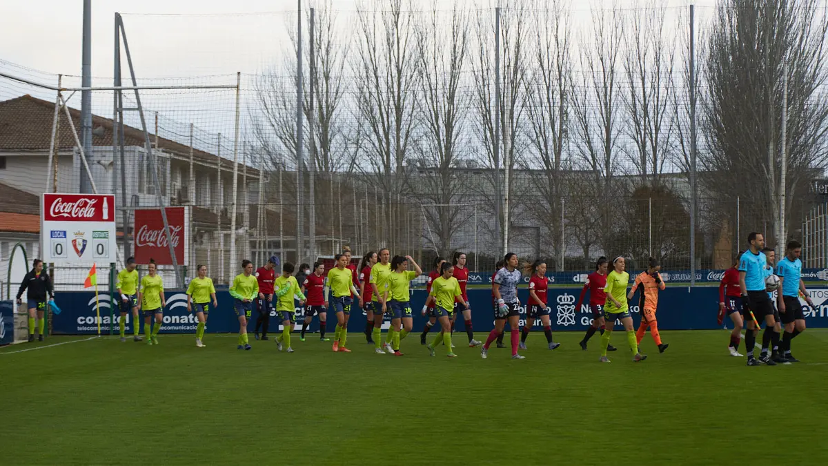 Partido de la Segunda División Femenina de Fútbol entre Osasuna y Levante Las Planas disputado en las instalaciones de Tajonar. IÑIGO ALZUGARAY