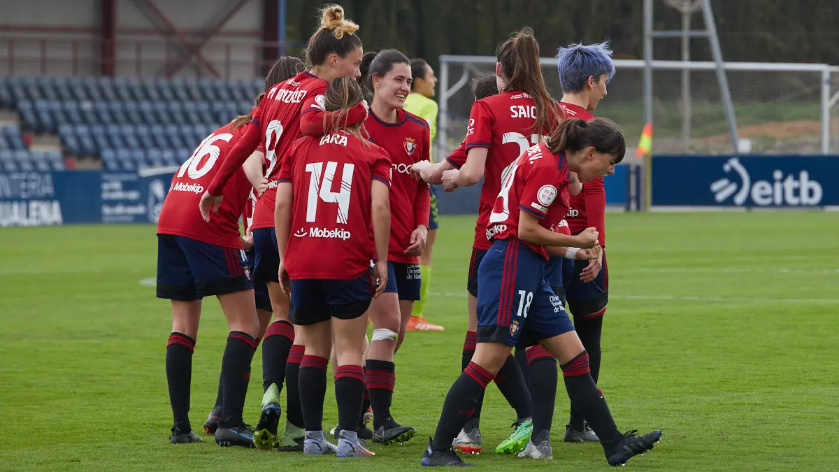 Partido de la Segunda División Femenina de Fútbol entre Osasuna y Levante Las Planas disputado en las instalaciones de Tajonar. IÑIGO ALZUGARAY