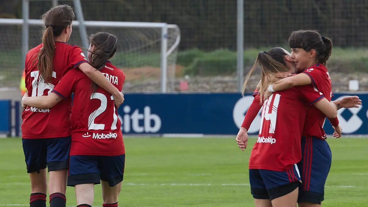 Partido de la Segunda División Femenina de Fútbol entre Osasuna y Levante Las Planas disputado en las instalaciones de Tajonar. IÑIGO ALZUGARAY