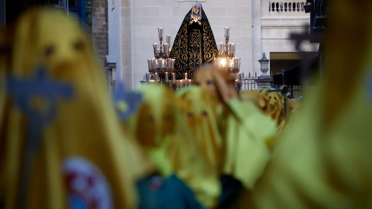 Procesión de Viernes Santo en Pamplona. IÑIGO ALZUGARAY