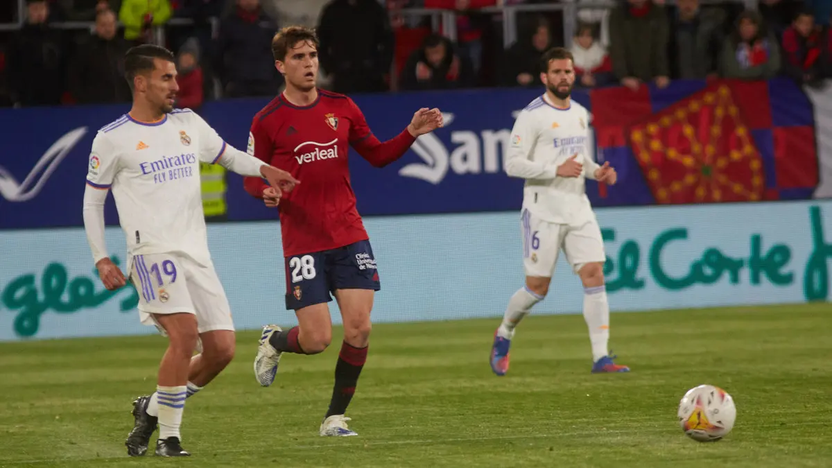 Partido de La Liga Santander entre Osasuna y Real Madrid disputado en el estadio de El Sadar. IÑIGO ALZUGARAY