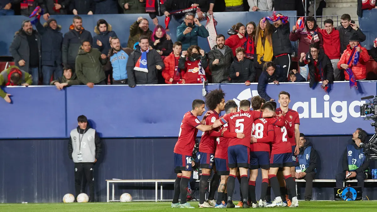 Partido de La Liga Santander entre Osasuna y Real Madrid disputado en el estadio de El Sadar. IÑIGO ALZUGARAY