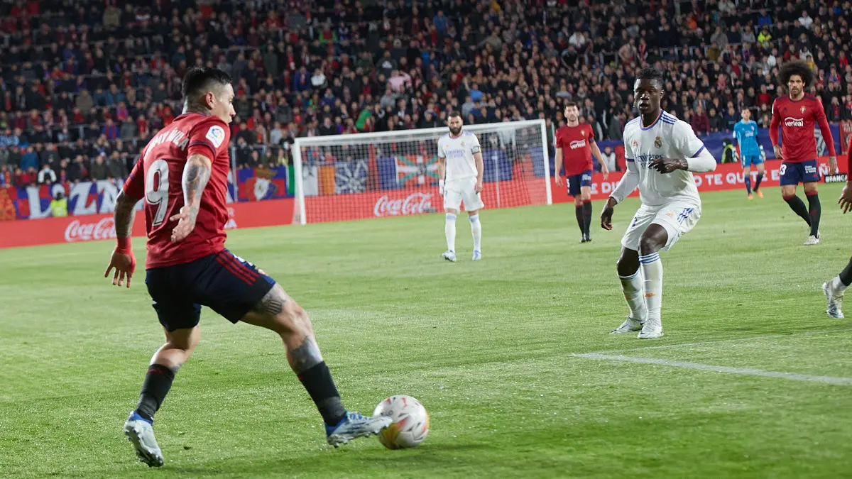 Partido de La Liga Santander entre Osasuna y Real Madrid disputado en el estadio de El Sadar. IÑIGO ALZUGARAY