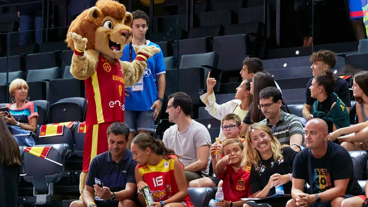 Partido entre las selecciones de baloncesto de España e Islandia correspondiente a la fase de clasificación para el Mundial de 2023 disputado en el pabellón Navarra Arena de Pamplona. IÑIGO ALZUGARAY