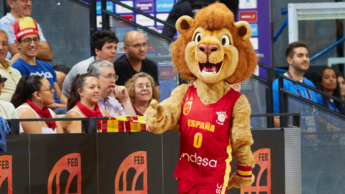 Partido entre las selecciones de baloncesto de España e Islandia correspondiente a la fase de clasificación para el Mundial de 2023 disputado en el pabellón Navarra Arena de Pamplona. IÑIGO ALZUGARAY