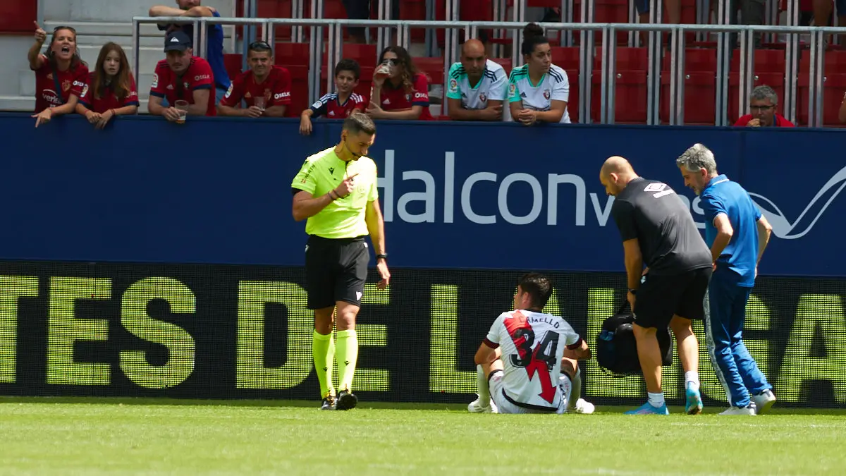 Partido de La Liga Santander entre Osasuna y Rayo Vallecano disputado en el estadio de El Sadar. IÑIGO ALZUGARAY