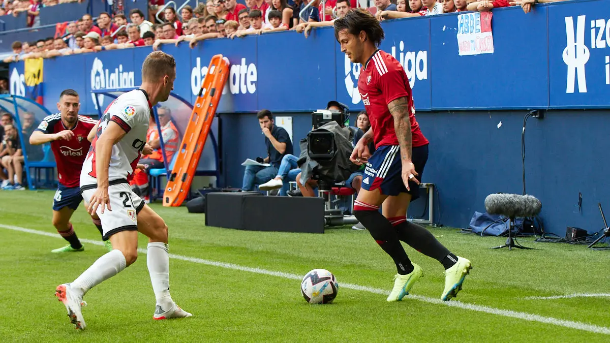 Partido de La Liga Santander entre Osasuna y Rayo Vallecano disputado en el estadio de El Sadar. IÑIGO ALZUGARAY