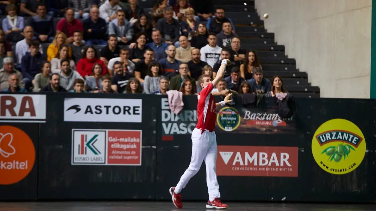 Partido de pelota de la semifinal del Masters Caixabank de parejas entre Ezkurdia-Mariezkurrena II y Jaka-Zabaleta celebrado en el Navarra Arena de Pamplona. IÑIGO ALZUGARAY