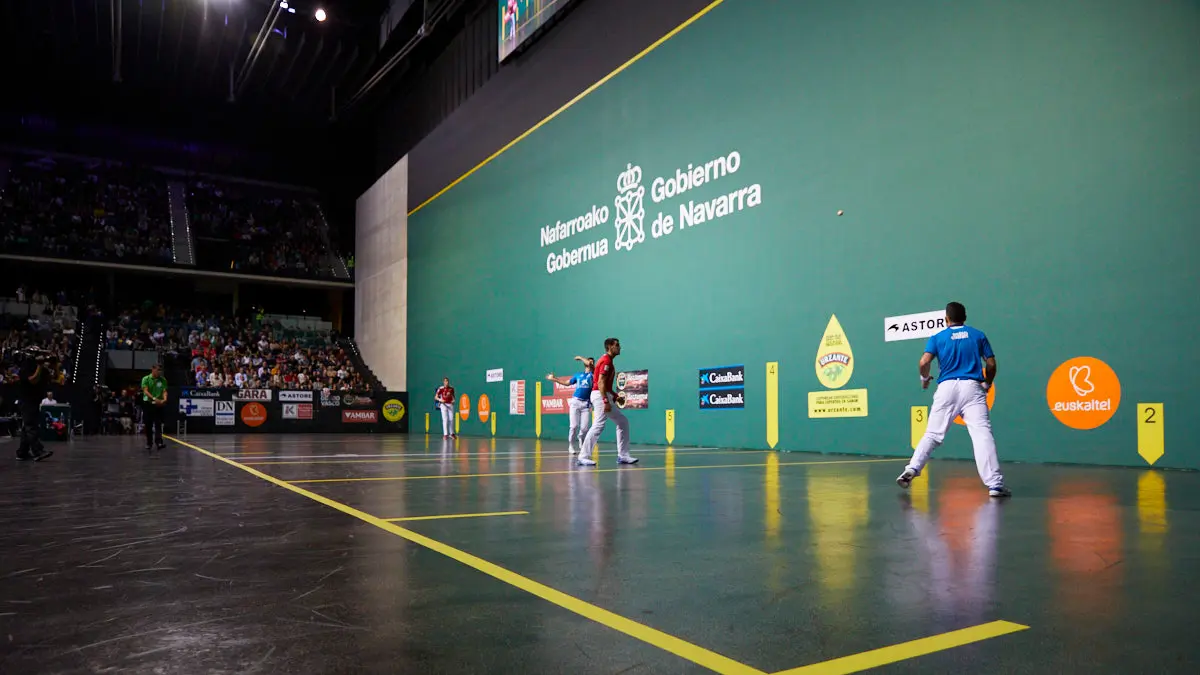 Partido de pelota de la semifinal del Masters Caixabank de parejas entre Ezkurdia-Mariezkurrena II y Jaka-Zabaleta celebrado en el Navarra Arena de Pamplona. IÑIGO ALZUGARAY