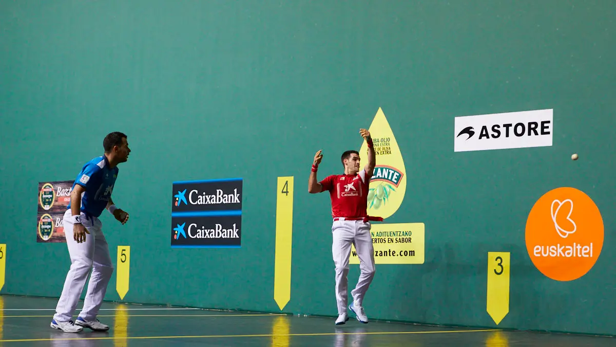 Partido de pelota de la semifinal del Masters Caixabank de parejas entre Ezkurdia-Mariezkurrena II y Jaka-Zabaleta celebrado en el Navarra Arena de Pamplona. IÑIGO ALZUGARAY