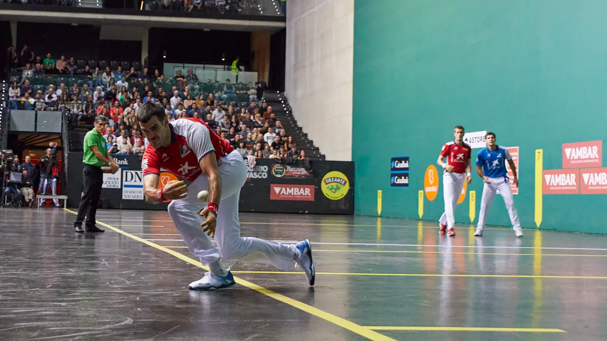 Partido de pelota de la semifinal del Masters Caixabank de parejas entre Ezkurdia-Mariezkurrena II y Jaka-Zabaleta celebrado en el Navarra Arena de Pamplona. IÑIGO ALZUGARAY