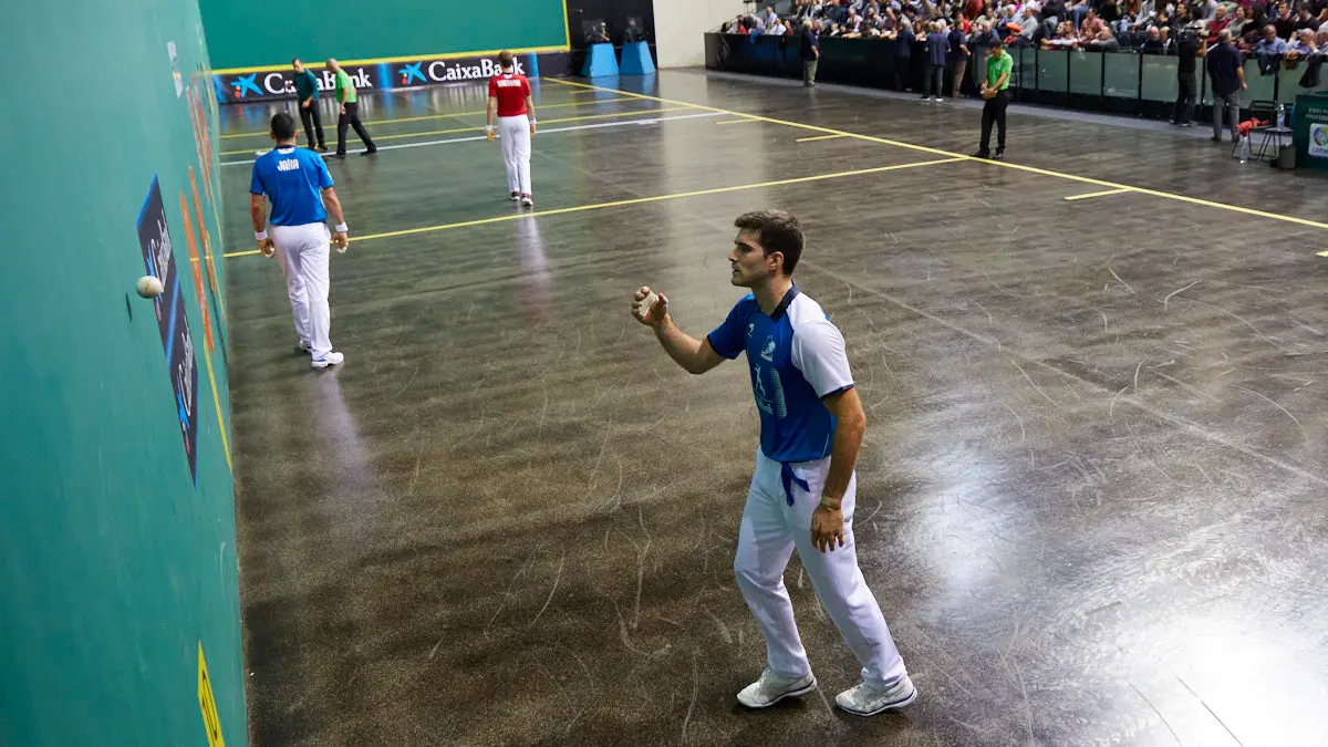 Partido de pelota de la semifinal del Masters Caixabank de parejas entre Ezkurdia-Mariezkurrena II y Jaka-Zabaleta celebrado en el Navarra Arena de Pamplona. IÑIGO ALZUGARAY
