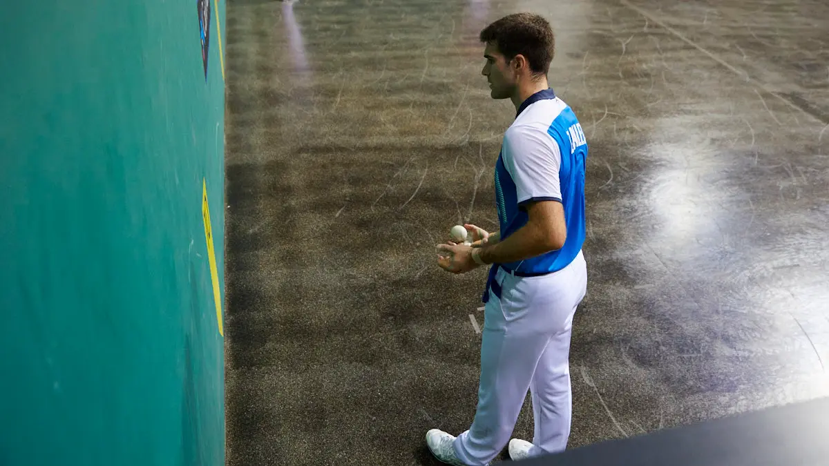 Partido de pelota de la semifinal del Masters Caixabank de parejas entre Ezkurdia-Mariezkurrena II y Jaka-Zabaleta celebrado en el Navarra Arena de Pamplona. IÑIGO ALZUGARAY