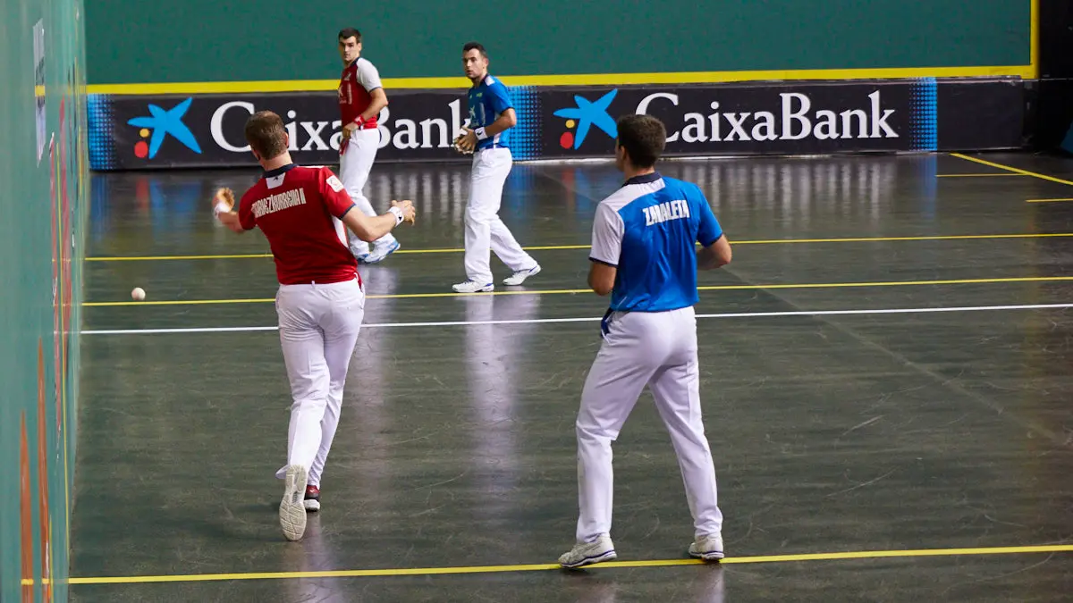 Partido de pelota de la semifinal del Masters Caixabank de parejas entre Ezkurdia-Mariezkurrena II y Jaka-Zabaleta celebrado en el Navarra Arena de Pamplona. IÑIGO ALZUGARAY