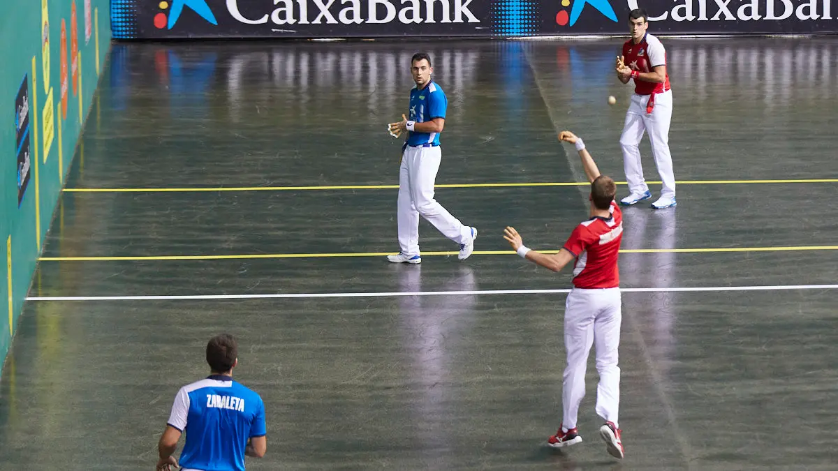 Partido de pelota de la semifinal del Masters Caixabank de parejas entre Ezkurdia-Mariezkurrena II y Jaka-Zabaleta celebrado en el Navarra Arena de Pamplona. IÑIGO ALZUGARAY
