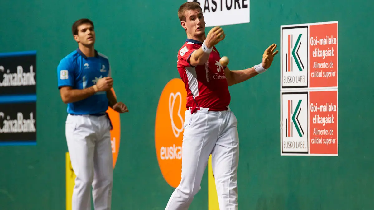 Partido de pelota de la semifinal del Masters Caixabank de parejas entre Ezkurdia-Mariezkurrena II y Jaka-Zabaleta celebrado en el Navarra Arena de Pamplona. IÑIGO ALZUGARAY
