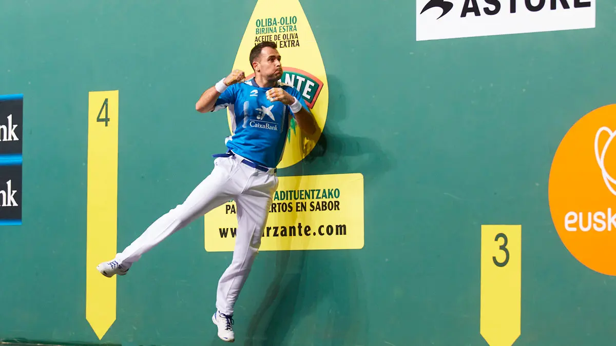 Partido de pelota de la semifinal del Masters Caixabank de parejas entre Ezkurdia-Mariezkurrena II y Jaka-Zabaleta celebrado en el Navarra Arena de Pamplona. IÑIGO ALZUGARAY