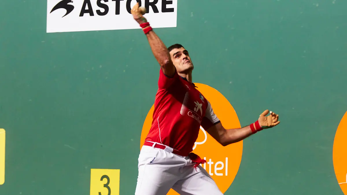 Partido de pelota de la semifinal del Masters Caixabank de parejas entre Ezkurdia-Mariezkurrena II y Jaka-Zabaleta celebrado en el Navarra Arena de Pamplona. IÑIGO ALZUGARAY