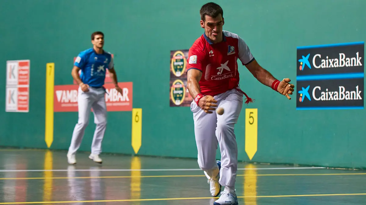 Partido de pelota de la semifinal del Masters Caixabank de parejas entre Ezkurdia-Mariezkurrena II y Jaka-Zabaleta celebrado en el Navarra Arena de Pamplona. IÑIGO ALZUGARAY