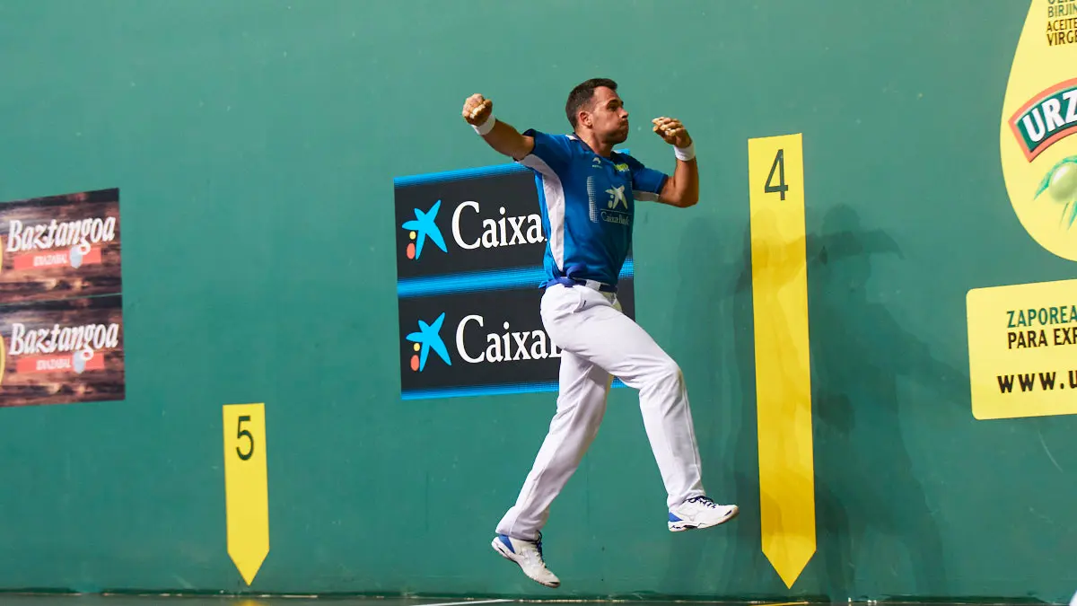 Partido de pelota de la semifinal del Masters Caixabank de parejas entre Ezkurdia-Mariezkurrena II y Jaka-Zabaleta celebrado en el Navarra Arena de Pamplona. IÑIGO ALZUGARAY