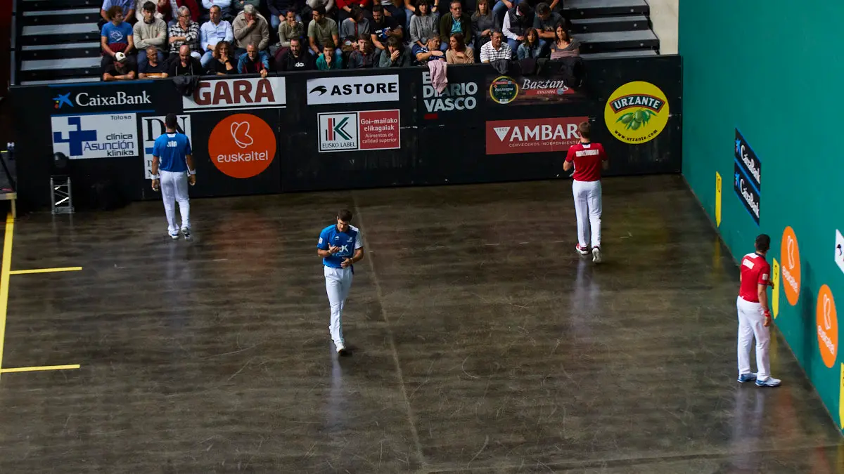 Partido de pelota de la semifinal del Masters Caixabank de parejas entre Ezkurdia-Mariezkurrena II y Jaka-Zabaleta celebrado en el Navarra Arena de Pamplona. IÑIGO ALZUGARAY