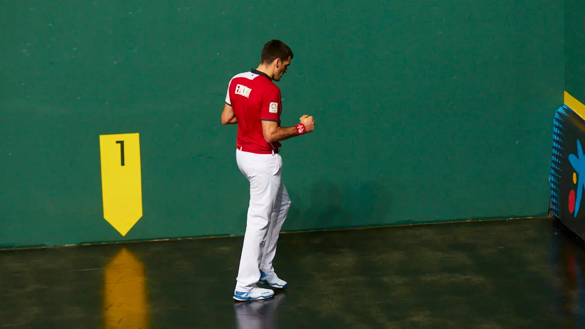 Partido de pelota de la semifinal del Masters Caixabank de parejas entre Ezkurdia-Mariezkurrena II y Jaka-Zabaleta celebrado en el Navarra Arena de Pamplona. IÑIGO ALZUGARAY