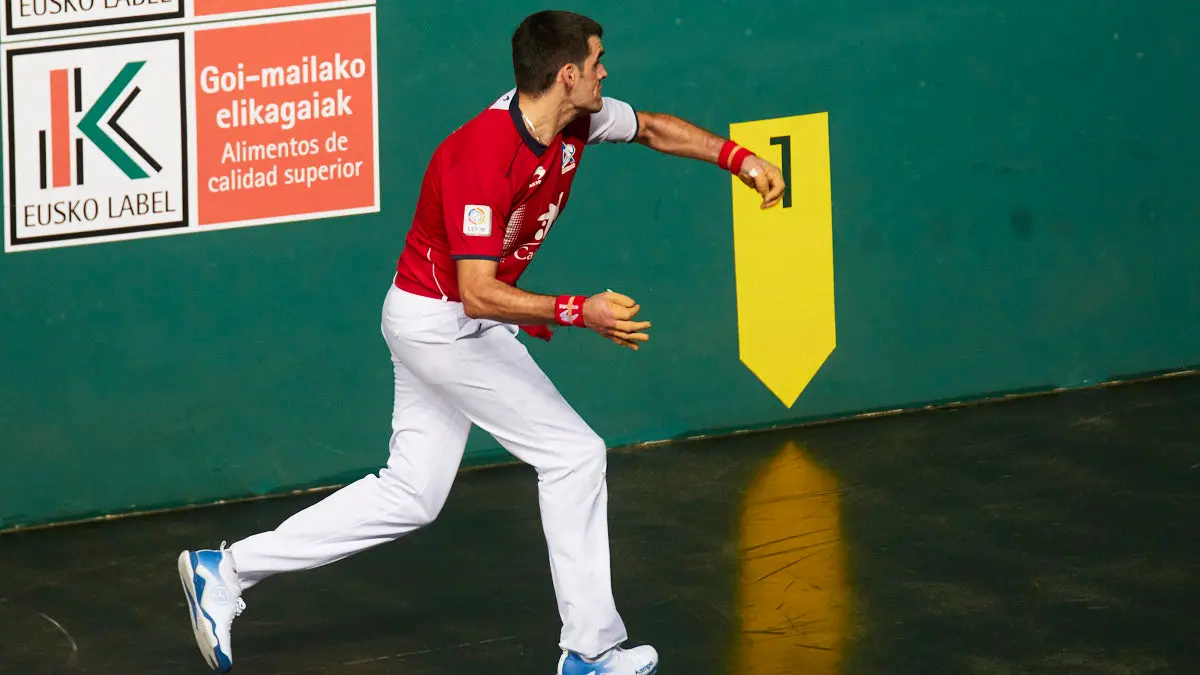 Partido de pelota de la semifinal del Masters Caixabank de parejas entre Ezkurdia-Mariezkurrena II y Jaka-Zabaleta celebrado en el Navarra Arena de Pamplona. IÑIGO ALZUGARAY