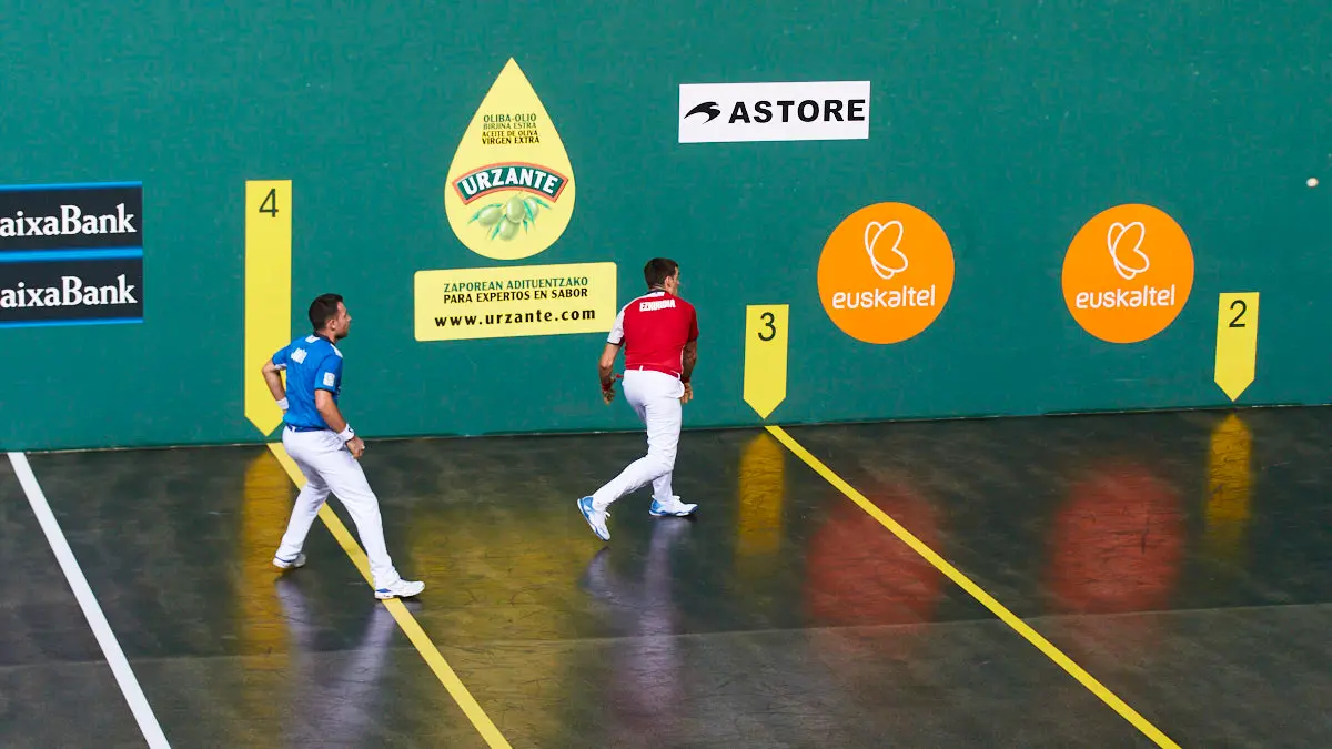 Partido de pelota de la semifinal del Masters Caixabank de parejas entre Ezkurdia-Mariezkurrena II y Jaka-Zabaleta celebrado en el Navarra Arena de Pamplona. IÑIGO ALZUGARAY