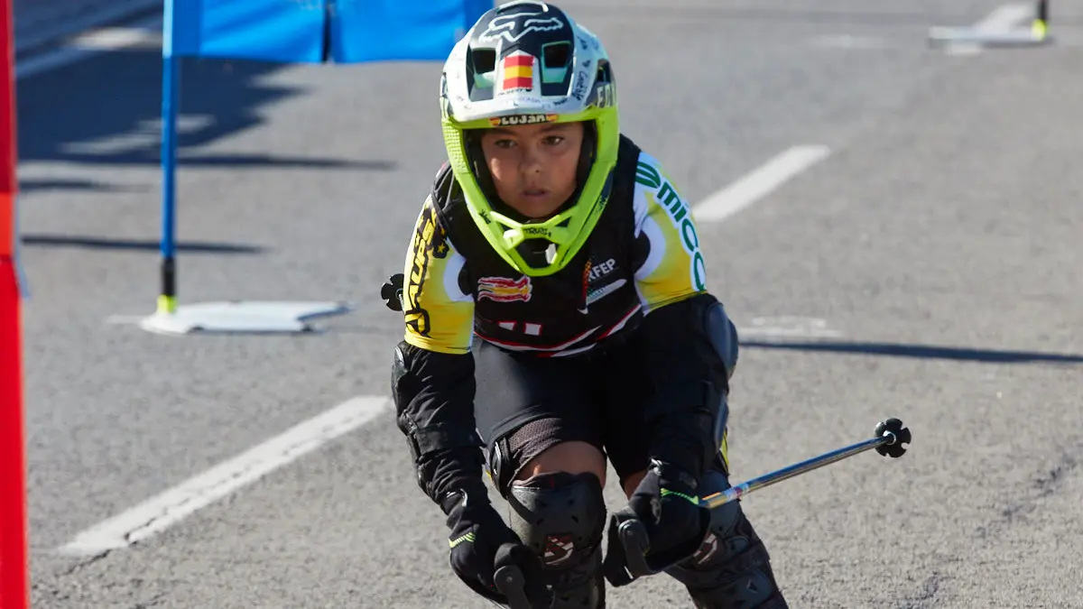 III Trofeo ciudad de Pamplona y Campeonato de España Combinada de patinaje Alpino en línea en la avenida Juan Pablo II de Pamplona. IÑIGO ALZUGARAY