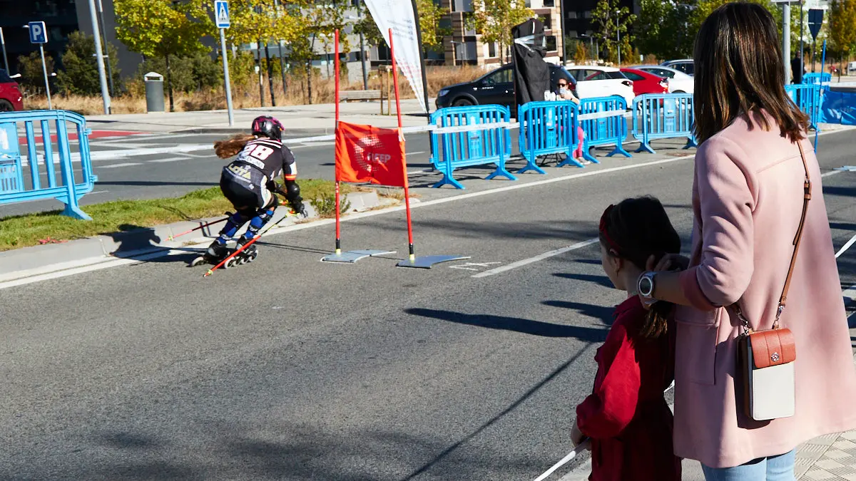 III Trofeo ciudad de Pamplona y Campeonato de España Combinada de patinaje Alpino en línea en la avenida Juan Pablo II de Pamplona. IÑIGO ALZUGARAY