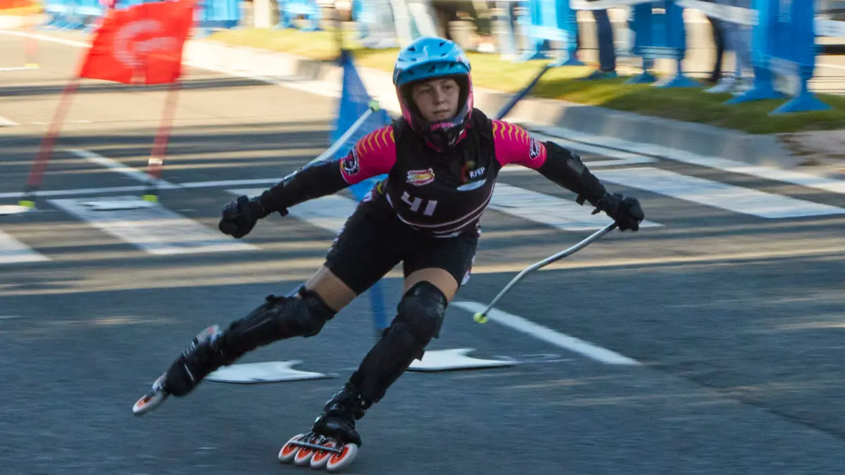 III Trofeo ciudad de Pamplona y Campeonato de España Combinada de patinaje Alpino en línea en la avenida Juan Pablo II de Pamplona. IÑIGO ALZUGARAY