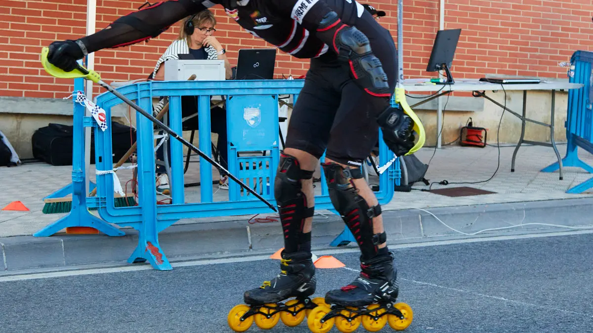 III Trofeo ciudad de Pamplona y Campeonato de España Combinada de patinaje Alpino en línea en la avenida Juan Pablo II de Pamplona. IÑIGO ALZUGARAY
