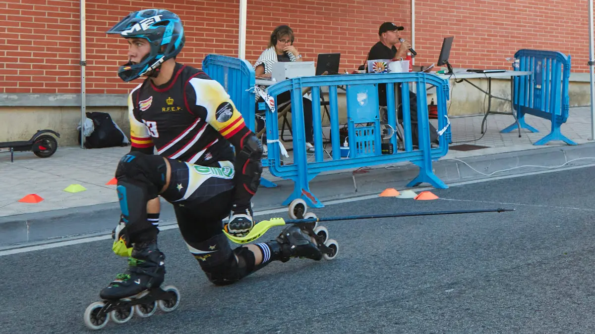 III Trofeo ciudad de Pamplona y Campeonato de España Combinada de patinaje Alpino en línea en la avenida Juan Pablo II de Pamplona. IÑIGO ALZUGARAY