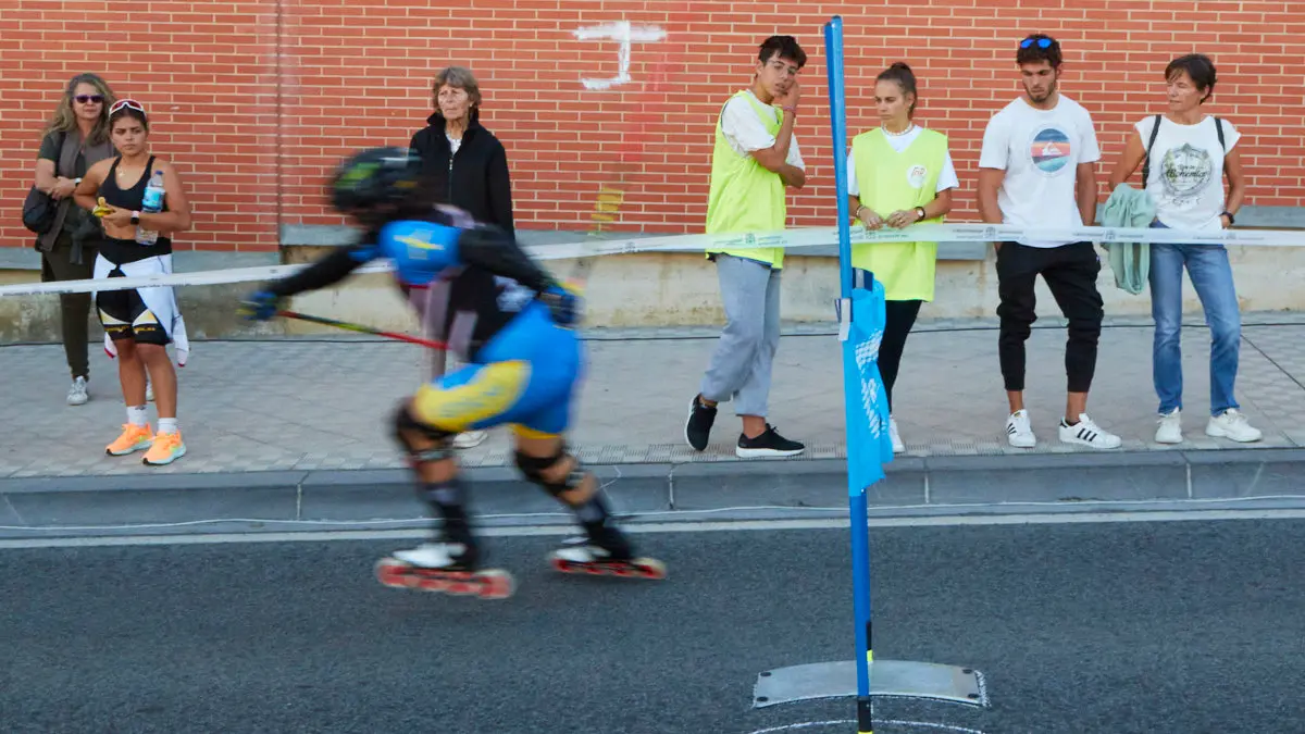 III Trofeo ciudad de Pamplona y Campeonato de España Combinada de patinaje Alpino en línea en la avenida Juan Pablo II de Pamplona. IÑIGO ALZUGARAY