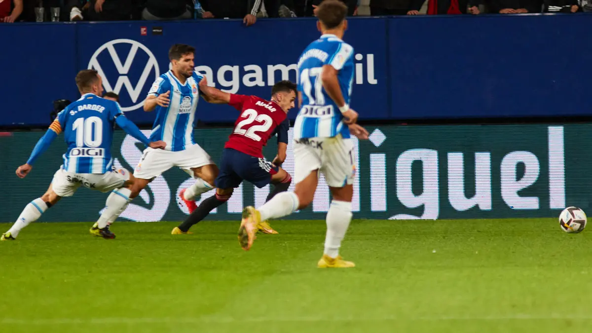 Partido de La Liga Santander entre CA Osasuna y RCD Espanyol disputado en el estadio de El Sadar. IÑIGO ALZUGARAY