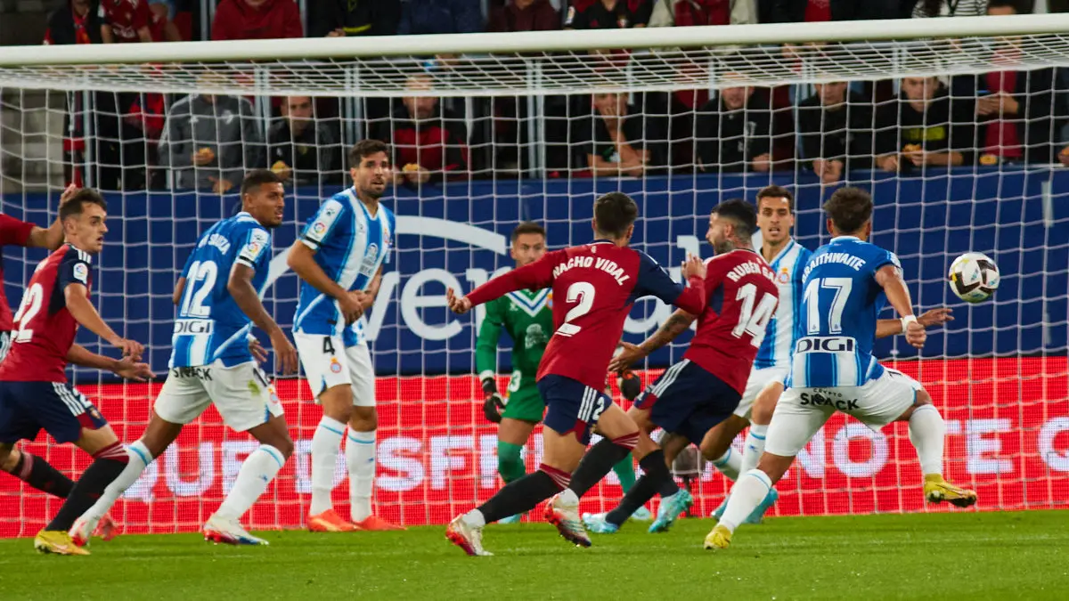 Partido de La Liga Santander entre CA Osasuna y RCD Espanyol disputado en el estadio de El Sadar. IÑIGO ALZUGARAY