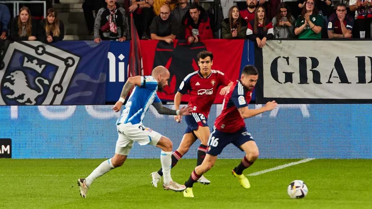 Partido de La Liga Santander entre CA Osasuna y RCD Espanyol disputado en el estadio de El Sadar. IÑIGO ALZUGARAY