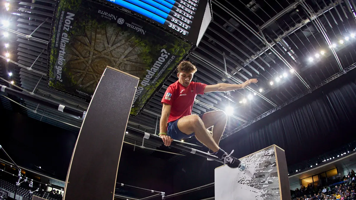 Campeonato de España de Parkour, celebrado en el pabellón Navarra Arena de Pamplona. IÑIGO ALZUGARAY