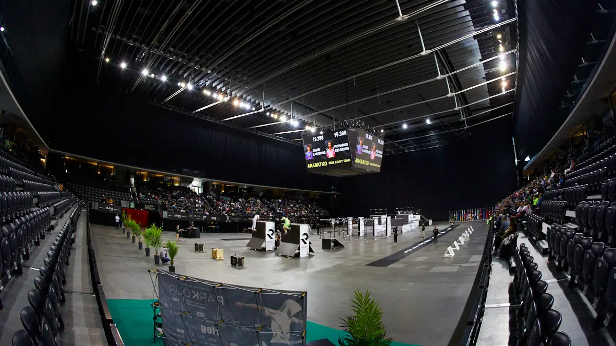 Campeonato de España de Parkour, celebrado en el pabellón Navarra Arena de Pamplona. IÑIGO ALZUGARAY