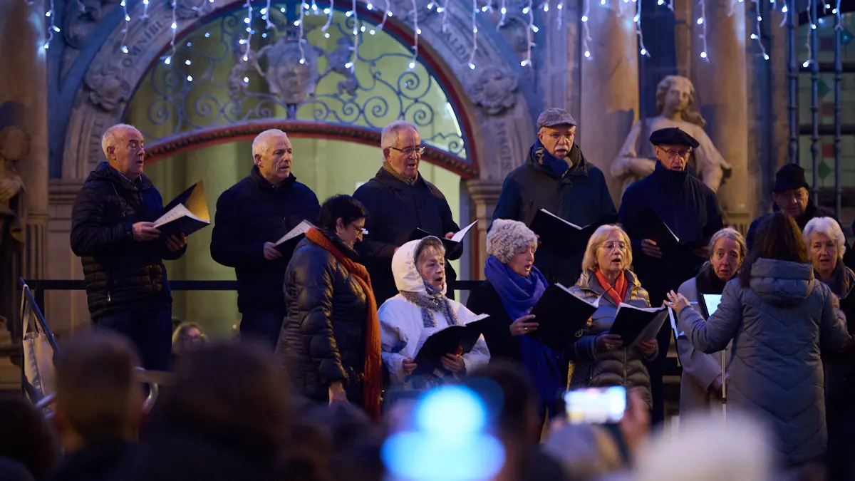 Encendido de la iluminación navideña 2022 en Pamplona. PABLO LASAOSA