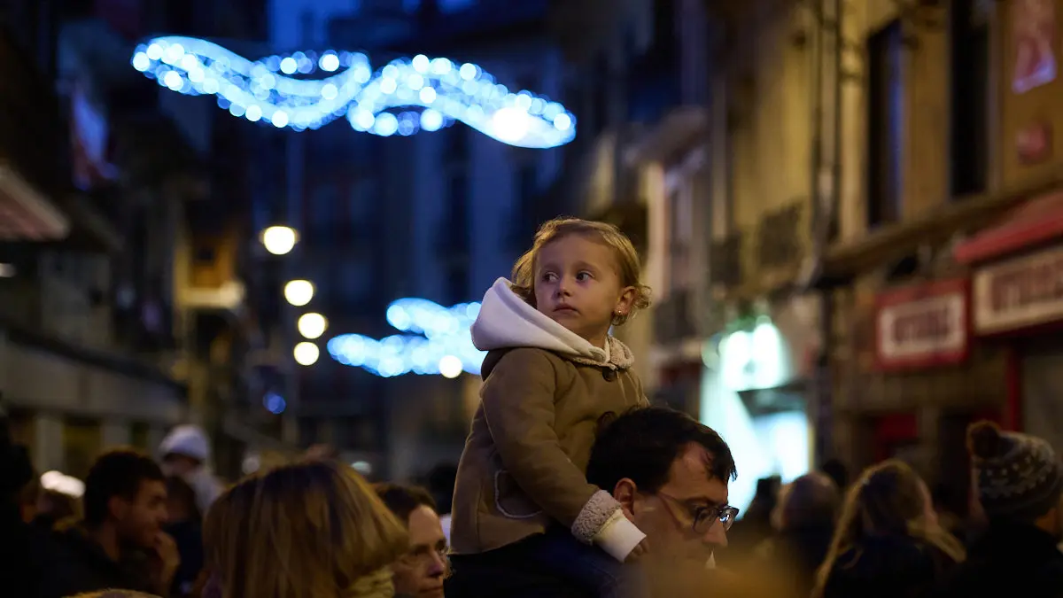 Encendido de la iluminación navideña 2022 en Pamplona. PABLO LASAOSA