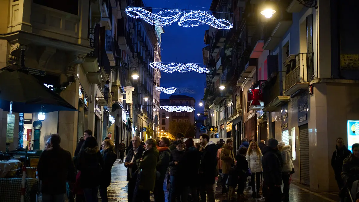 Encendido de la iluminación navideña 2022 en Pamplona. PABLO LASAOSA