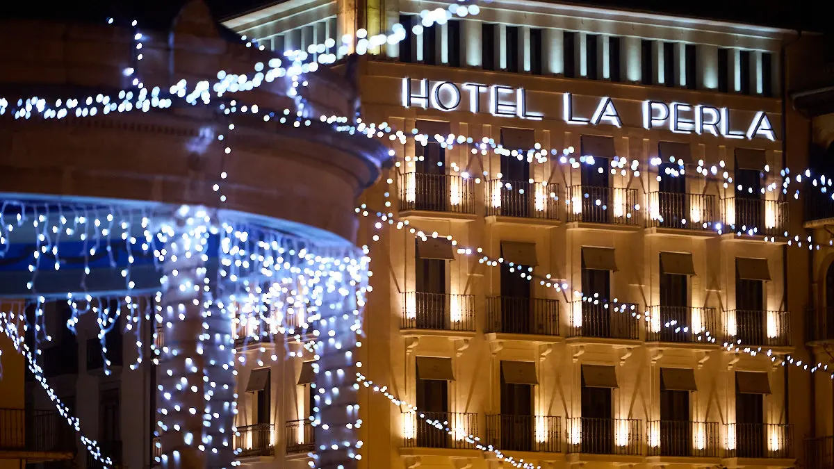 Encendido de la iluminación navideña 2022 en Pamplona. PABLO LASAOSA