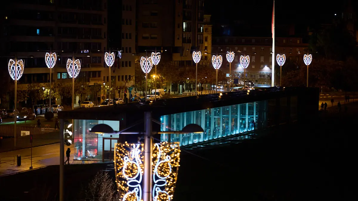 Encendido de la iluminación navideña 2022 en Pamplona. PABLO LASAOSA